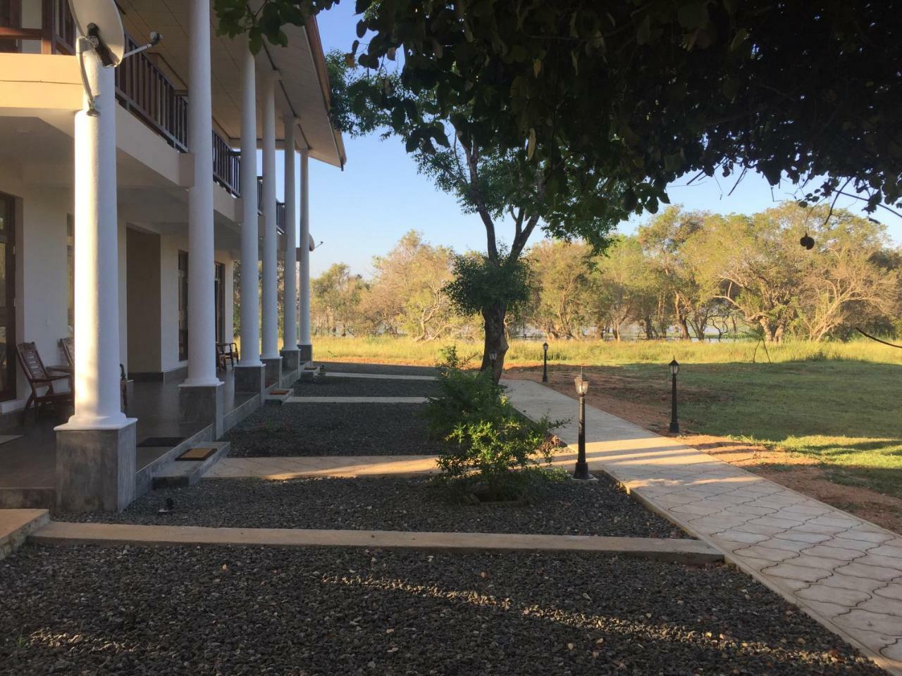 Hotel Goddess Garden Sigiriya Exterior foto